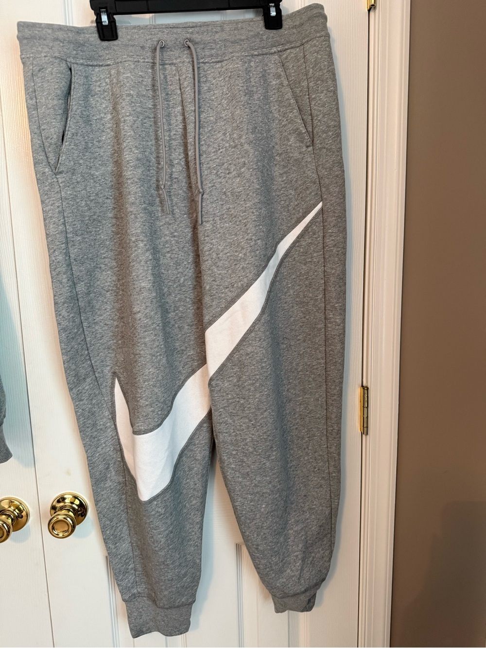 Nike Gray & White Swoosh Cropped Sweatshirt and Joggers Set - Picture 4 of 7